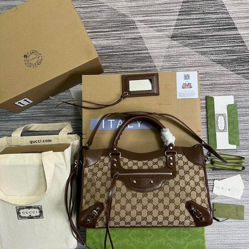 Gucci Handbags 331